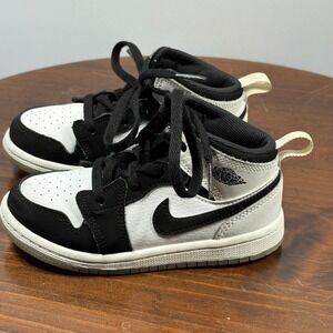 Nike  Air Jordan 1 Mid SE Diamond Athletic Shoes Boys 9C White/Black DN4322-100